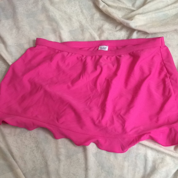 Bikini cover up bottoms.  Size 14 1/2. - Picture 2 of 2